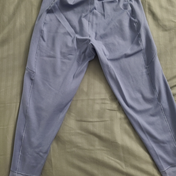 Lilac Workout Leggings - Picture 2 of 4